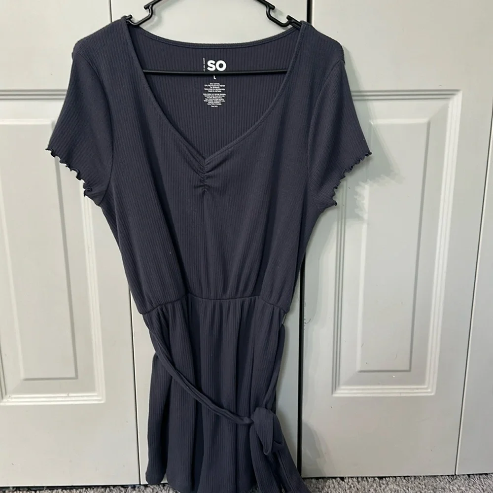 Navy romper - Picture 1 of 3
